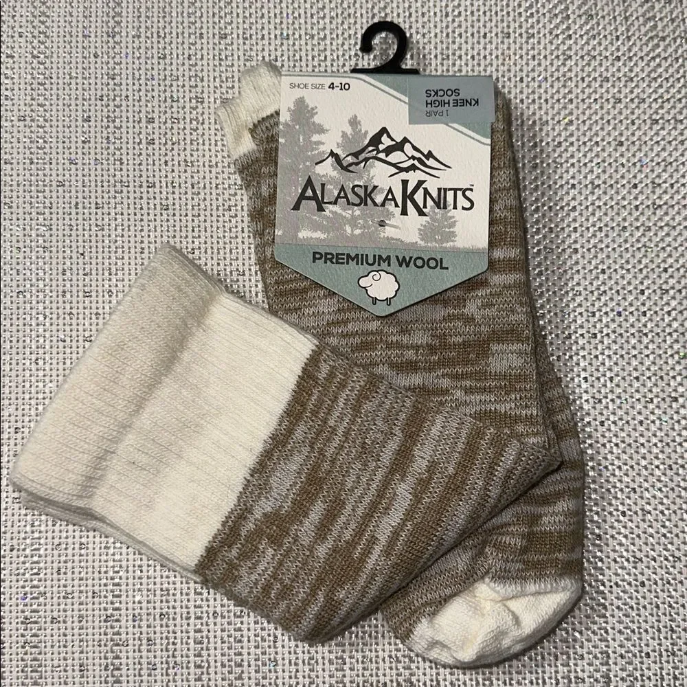Alaska Knits Khaki Ivory Heather Traditional Wool Blend Knit Knee High Socks